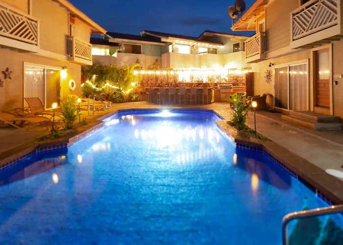 Plumeria Suite, 2-Bedroom Condo In A Boutique Property, Sleeps 6, Pool & Bbq