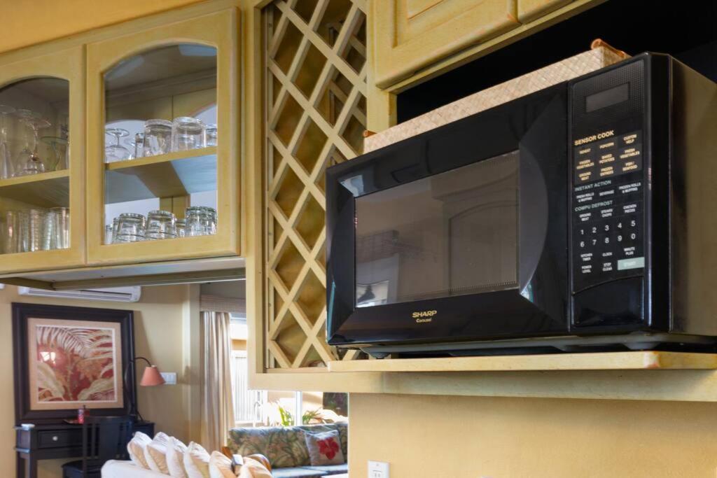 Plumeria Suite, 2-bedroom In A Boutique Property, Sleeps 6, Pool & Bbq Kihei