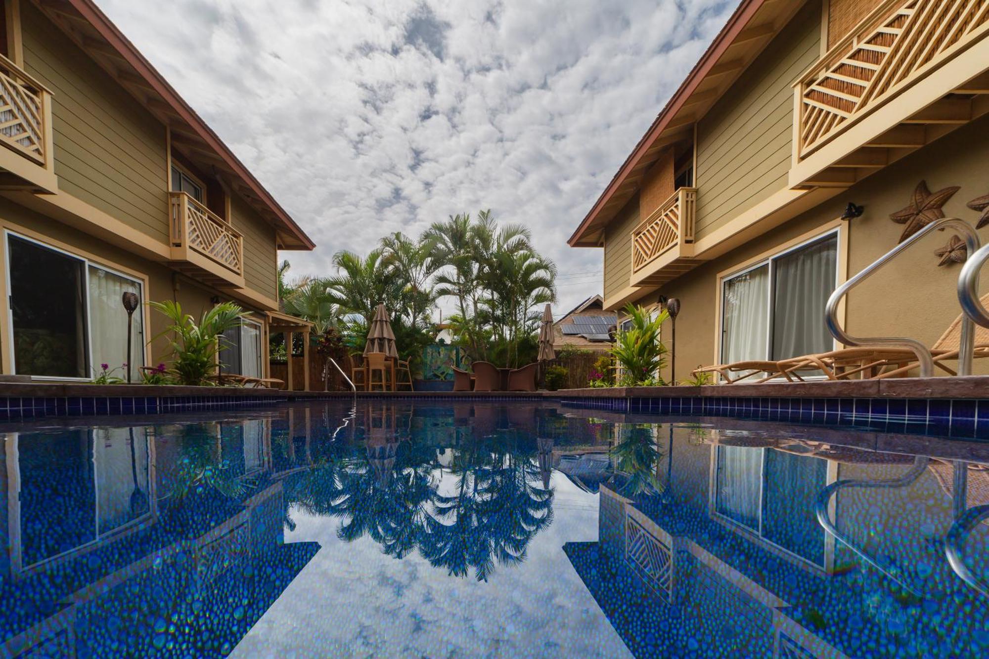 Plumeria Suite, 2-bedroom In A Boutique Property, Sleeps 6, Pool & Bbq Kihei