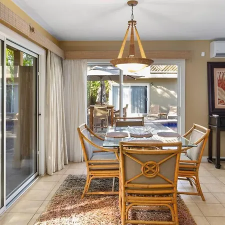Plumeria Suite, 2-Bedroom Condo In A Boutique Property, Sleeps 6 Kihei Exterior photo