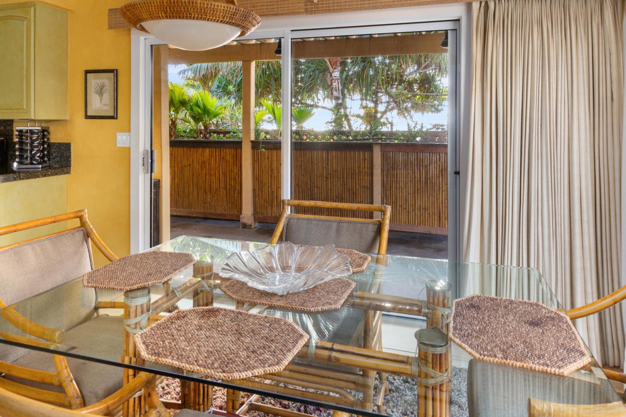 Plumeria Suite, 2-bedroom In A Boutique Property, Sleeps 6, Pool & Bbq * Kihei